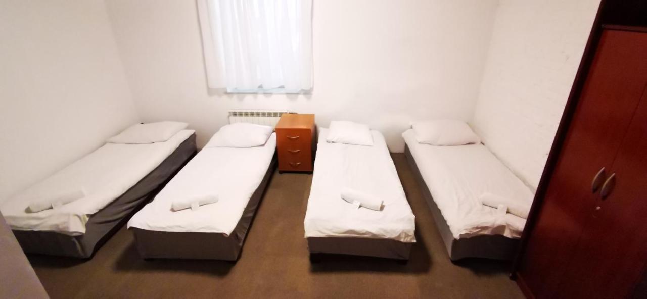 Hostel Warszawa-Ursus Bagian luar foto