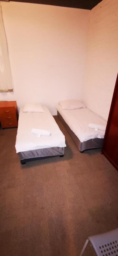 Hostel Warszawa-Ursus Bagian luar foto