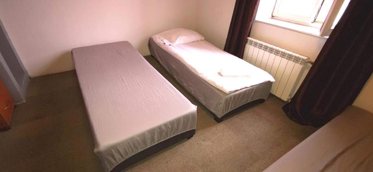 Hostel Warszawa-Ursus Bagian luar foto
