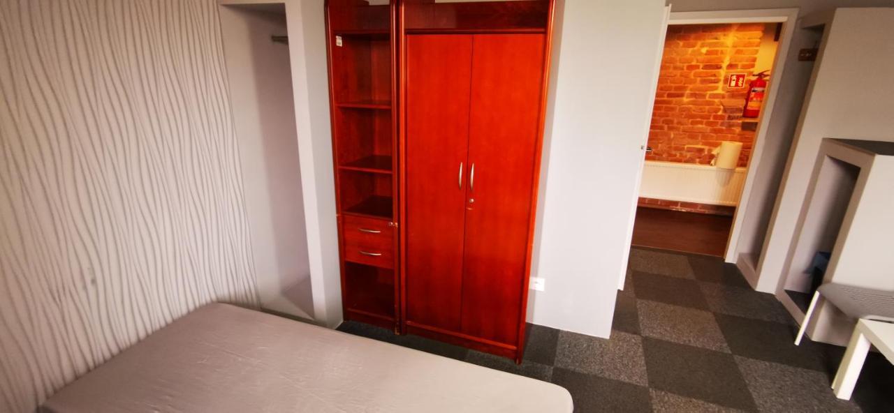Hostel Warszawa-Ursus Bagian luar foto